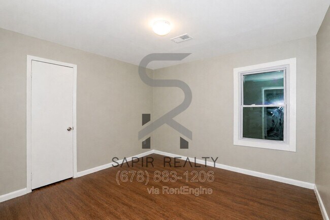 Building Photo - 202 Wendan Way