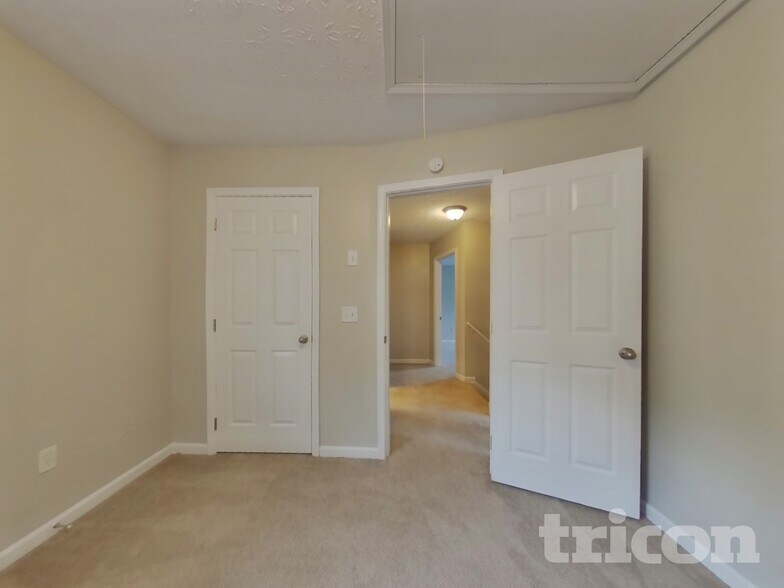 Building Photo - 1417 Stream Walk