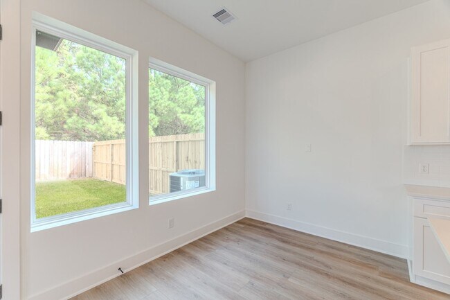 Building Photo - 7628 Inwood Hls Ln