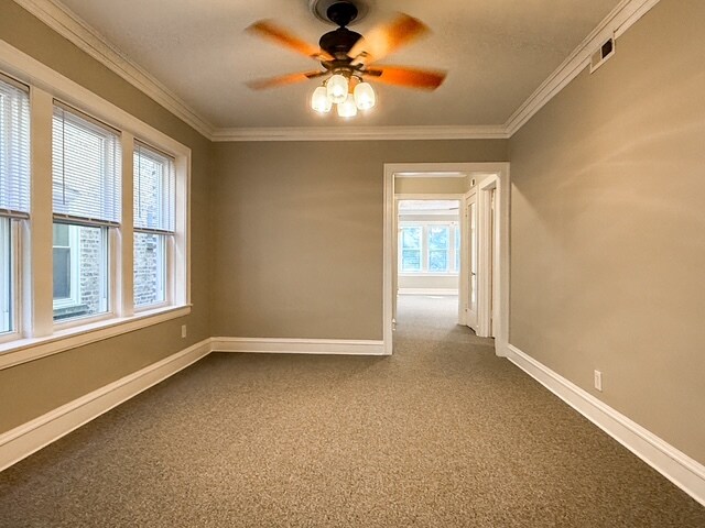 Building Photo - 6327 N Oakley Ave