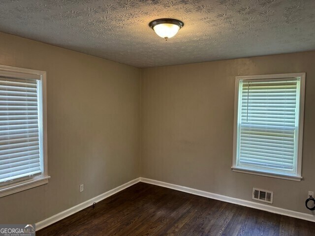 Building Photo - 1307 Lorenzo Dr SW