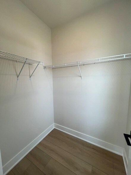 Building Photo - 2615 Wilkinson Pike