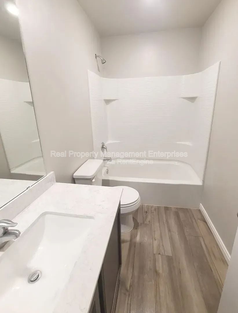 Building Photo - 1701 Crimson Lake Blvd