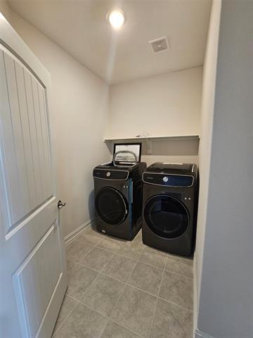 Building Photo - 3105 Euclid Way