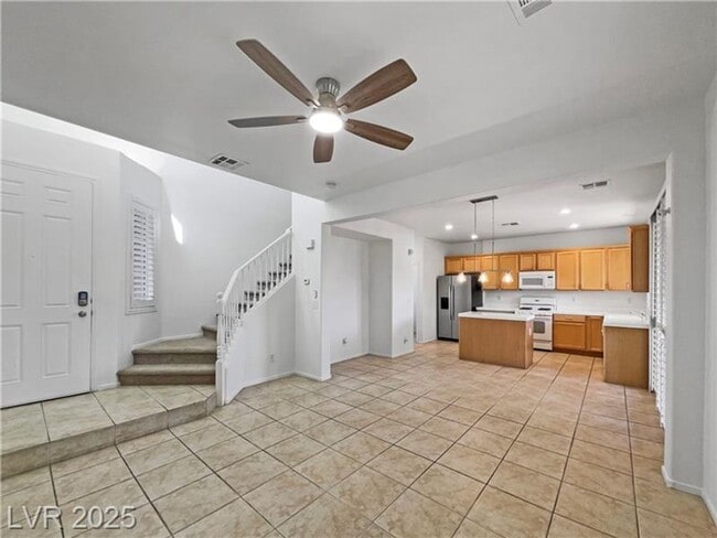 Building Photo - Gorgeous 3 bedoom home for rent