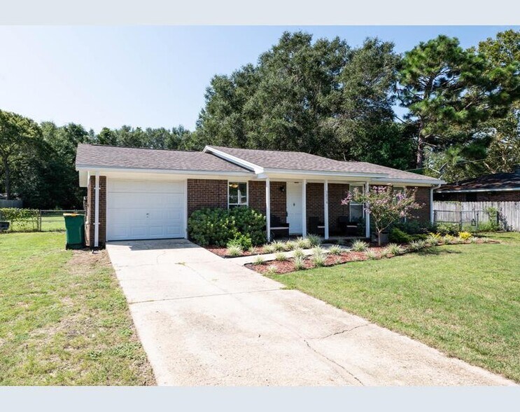 Building Photo - 3034 Stillwell Blvd