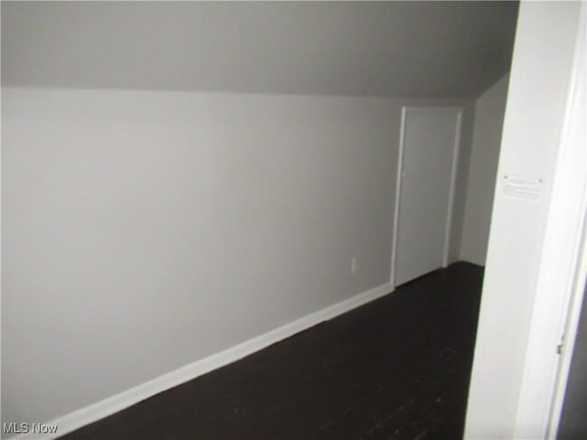 Building Photo - 18712 Parkmount Ave