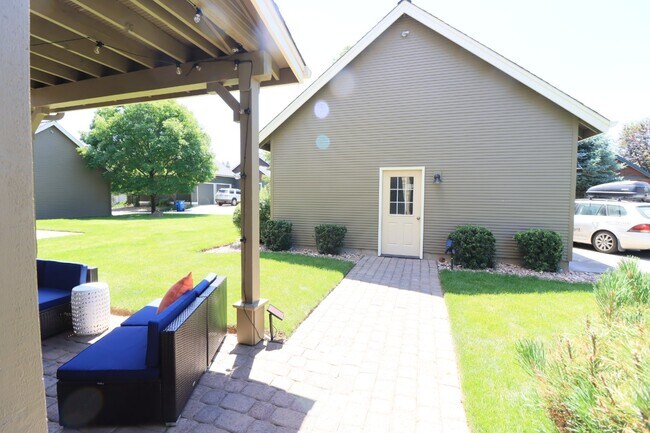 Building Photo - Fully Furnished home in Sisters Oregon