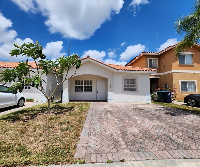 Building Photo - 10949 SW 181st Terrace