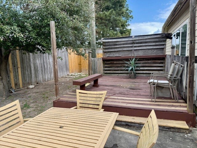 Building Photo - 15843 Lost Anchor Way Ln