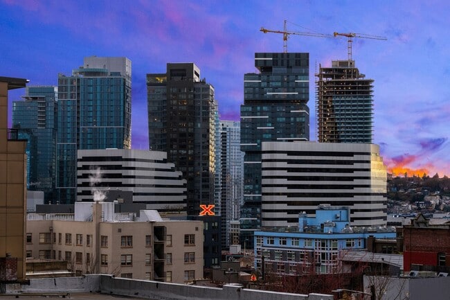 Building Photo - Quiet Corner of Capitol Hill in a Classic, Beautiful Home