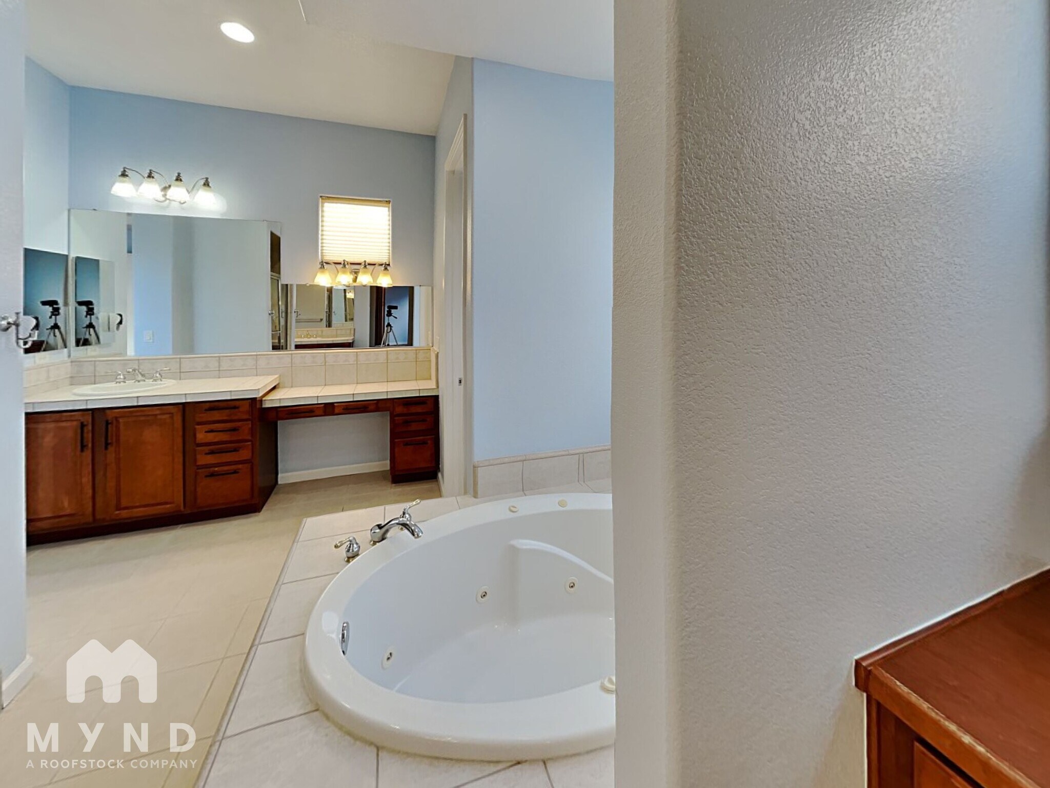 Building Photo - 1650 Brightstone Ct