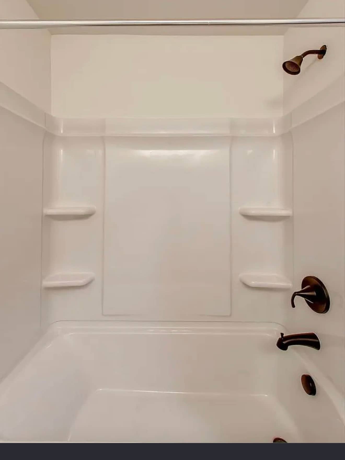 Building Photo - 2240 Bent Grass Way