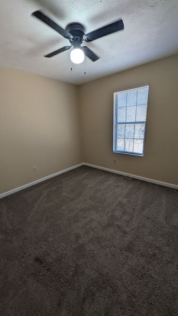 Building Photo - Charming 3 Bedroom, 2 Bath Home in Stone Mountain