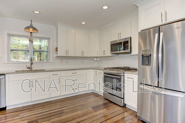 Building Photo - 3290 Forest Creek Dr SW