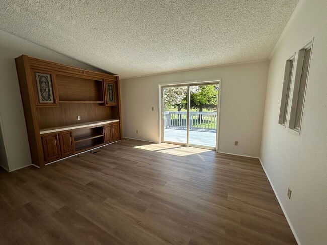 Building Photo - Application Pending - 3 Bed Manufactured Home For Rent In Odell