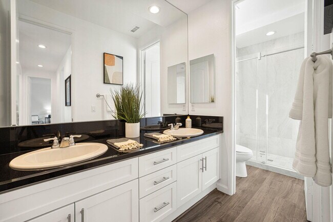 Building Photo - 48701 Anastacia Ct
