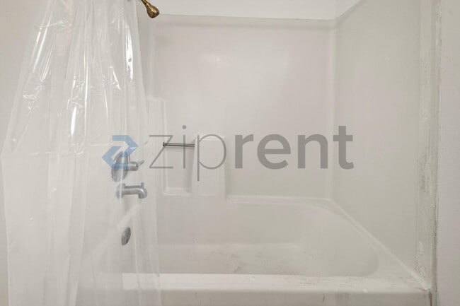 Building Photo - 1115 252nd St