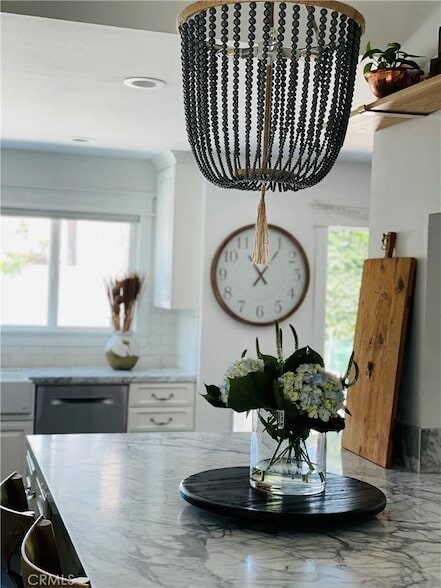 Building Photo - 21901 Summer Cir