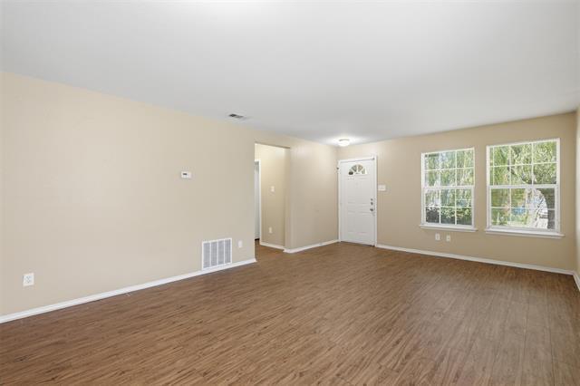 Building Photo - 1434 Mission Hills Ln