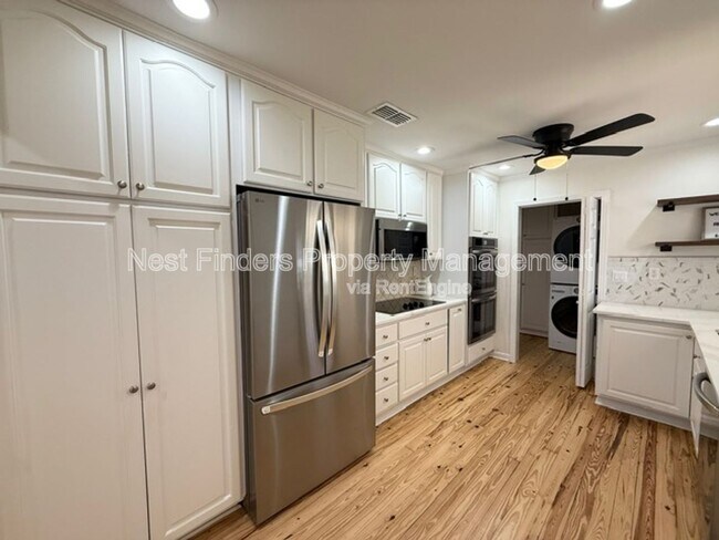 Building Photo - 1455 Riverbirch Ln