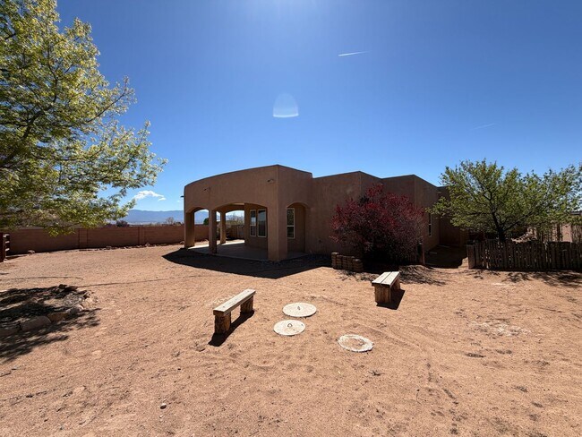 Building Photo - 4 Bedroom Single Story Custom Home Available In Rio Rancho Near Unser Blvd SE & Westside Blvd SE!