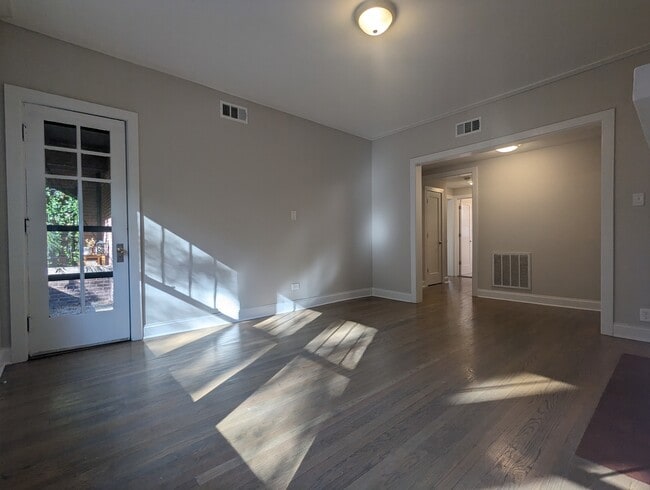 Building Photo - 2524 N Kedzie Blvd