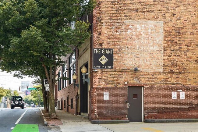 Building Photo - 426 Marietta St NW