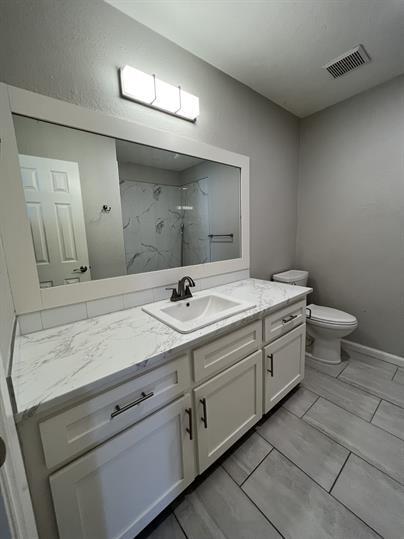 Building Photo - 2239 Donna Dr