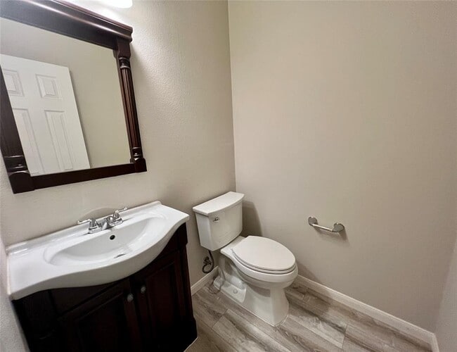 Building Photo - 14604 Swinley Forest Cove