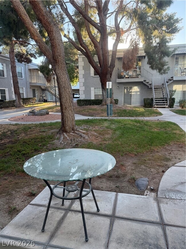 Building Photo - 3823 S Maryland Pkwy