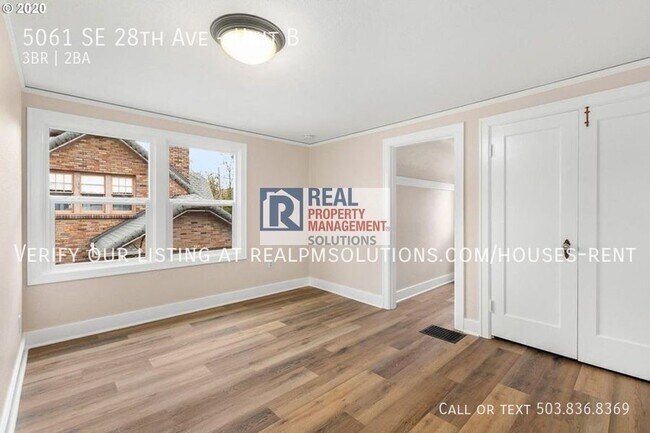 Building Photo - 5061 SE 28th Ave