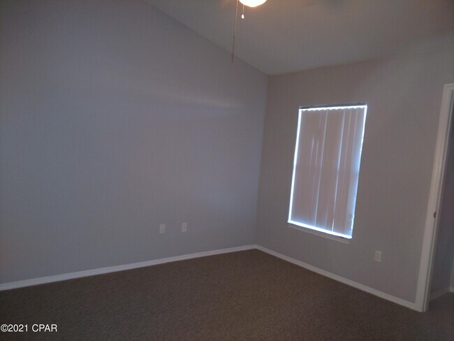 Building Photo - 1605 Cape Cod Dr