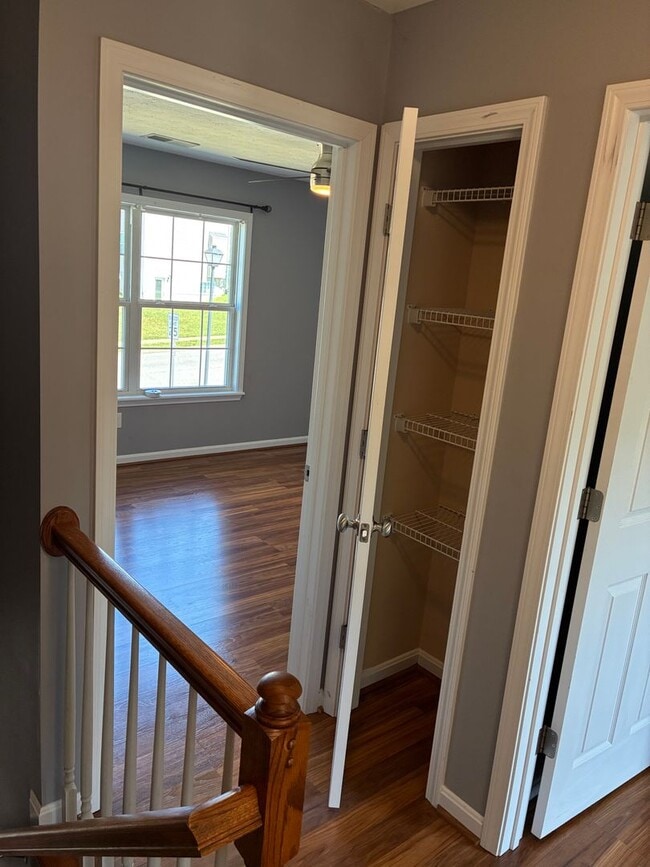 Building Photo - **ELIZABETHTOWN INDEPENDENT SCHOOL DISTRICT**