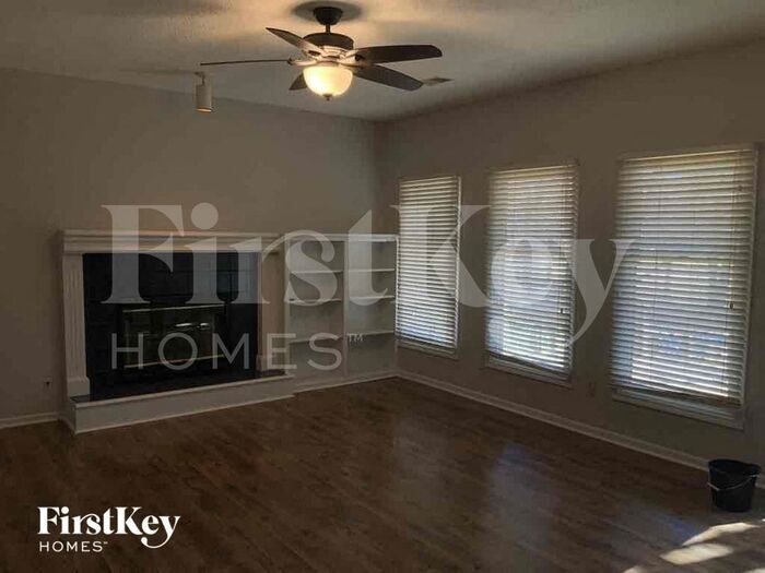 Building Photo - 1409 NE 101st Terrace