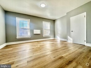 Building Photo - 249 S 44th St
