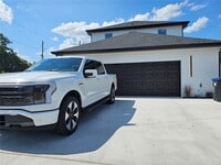 Building Photo - 2075 Jewell Ave