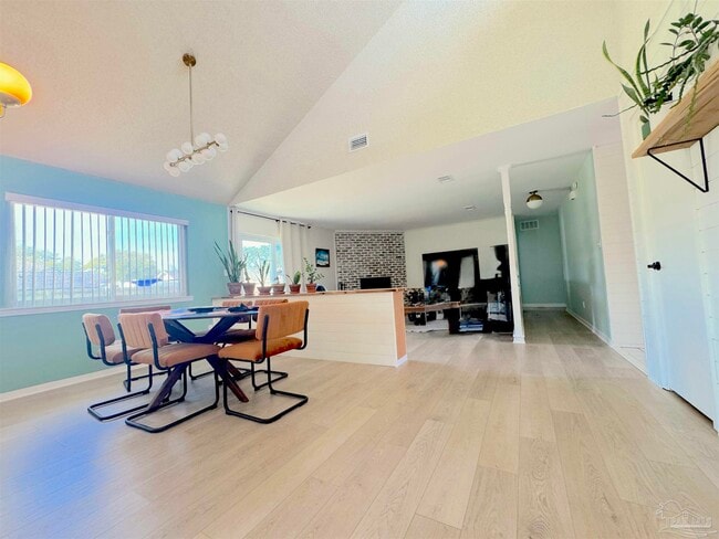 Building Photo - 3585 Riddick Dr