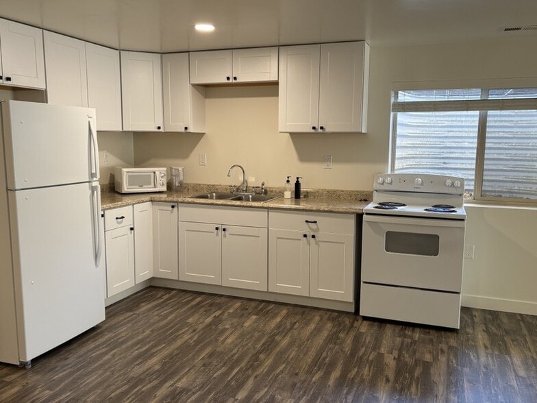 Building Photo - 1407 Flint Meadow Dr