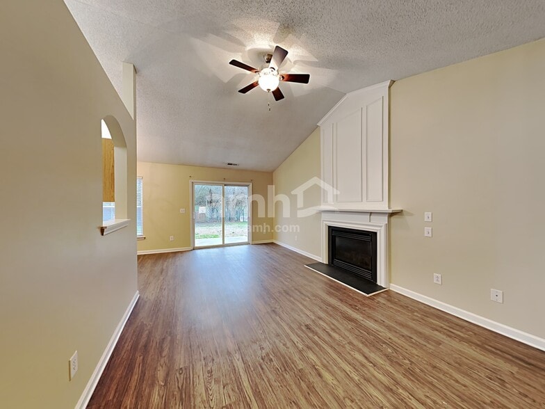 Building Photo - 5405 Orchard Pond Dr