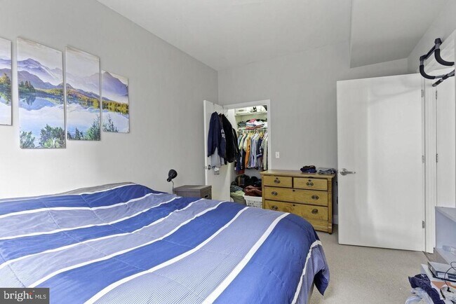 Building Photo - 2120 Vermont Ave NW