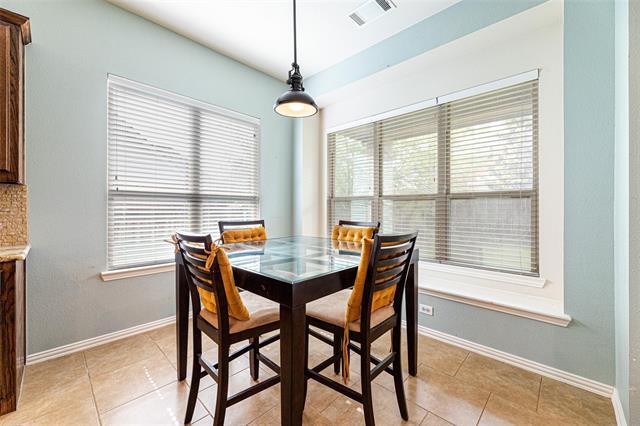 Building Photo - 6305 Canyon Crest Dr