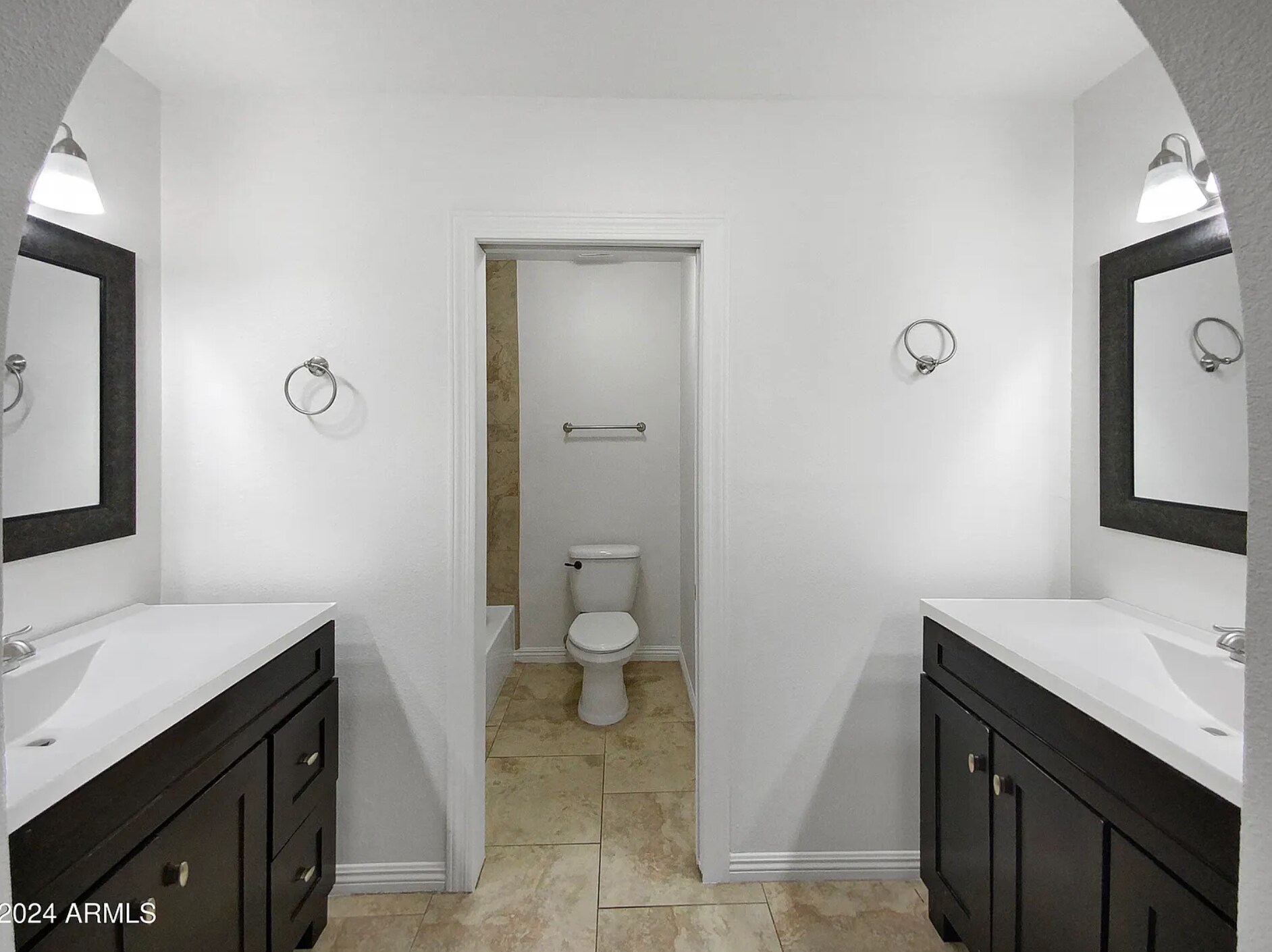 Building Photo - 1055 N Recker Rd