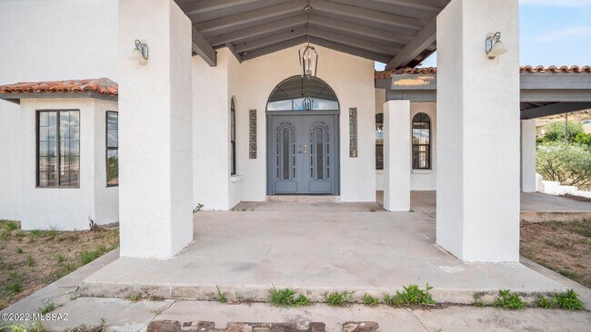 Building Photo - 2051 N Apache Blvd