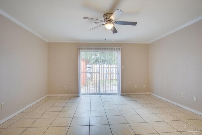 Building Photo - 3050 Belle Meade Dr