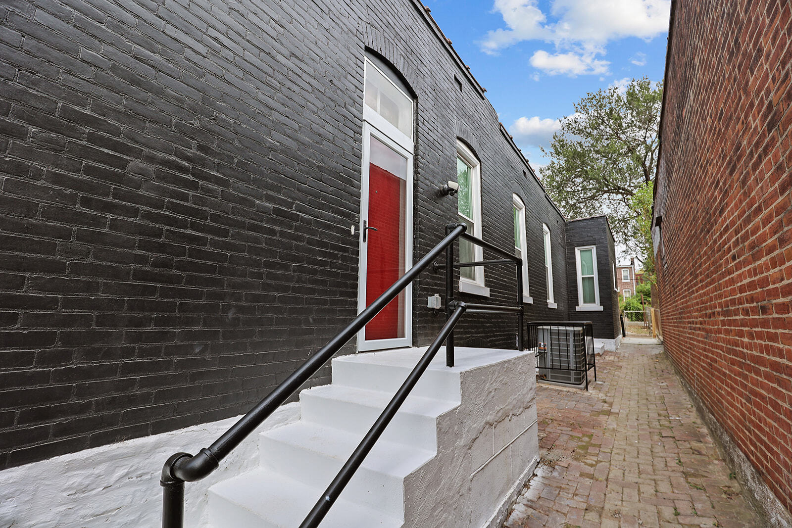 Building Photo - 3828 Wisconsin Ave