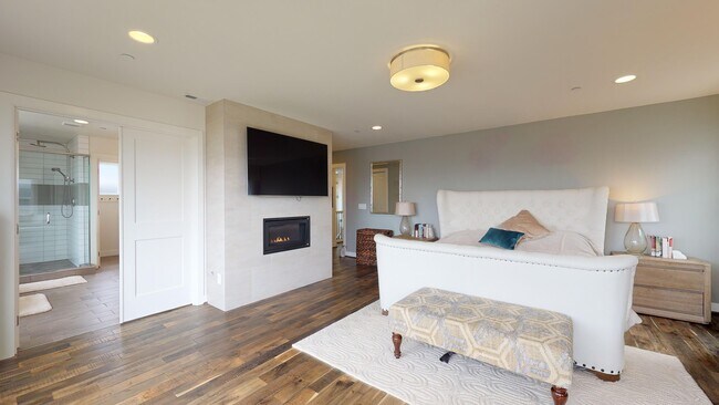 Building Photo - Issaquah highlands 5 bedroom plus Den and 5.5 bathroom newer home with a lot of amenities!!!  A m...