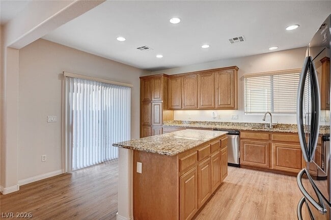 Building Photo - 8186 Lone Boulder St