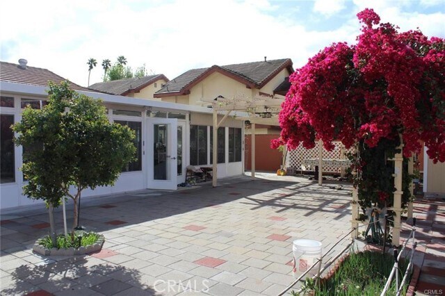 Building Photo - 1233 California Ave