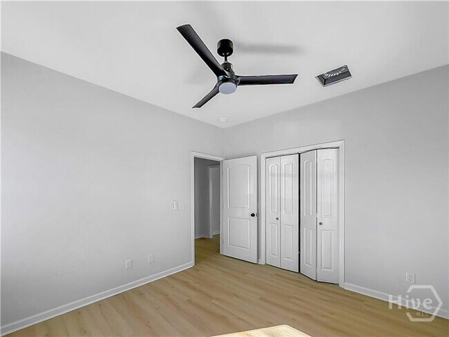 Building Photo - 3503 Haslam Ave